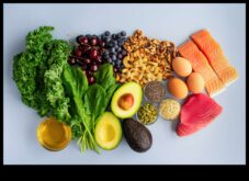 Μια δίαιτα χαμηλών λιπαρών για καλύτερη υγεία της περιόδου